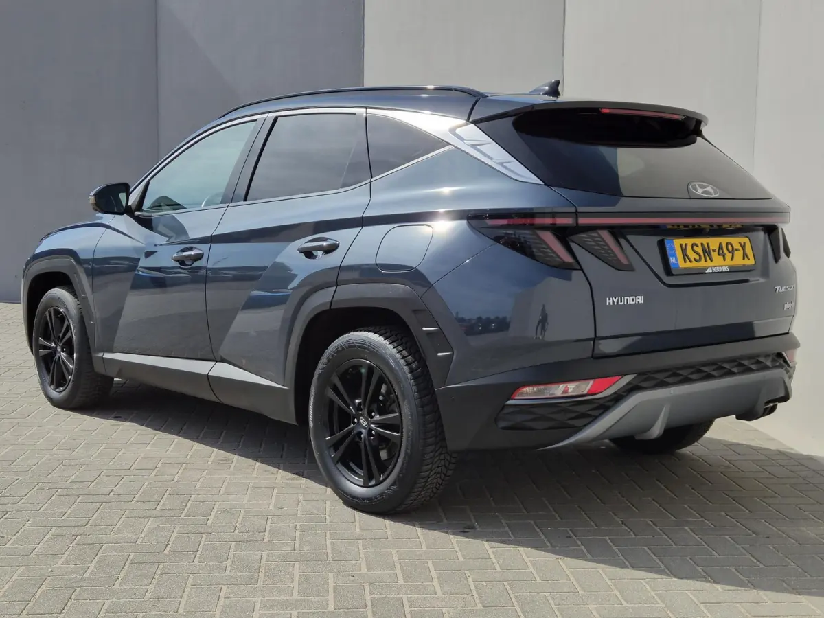 1.6 T-GDI PHEV Premium 4WD / Fabrieksgarantie tot 11-2028 / Dealer onderhouden / Trekgewicht 1350 kg / Rondomzicht camera / Stuur- Stoel & Achterbank verwarming / Adaptief cruise control / S