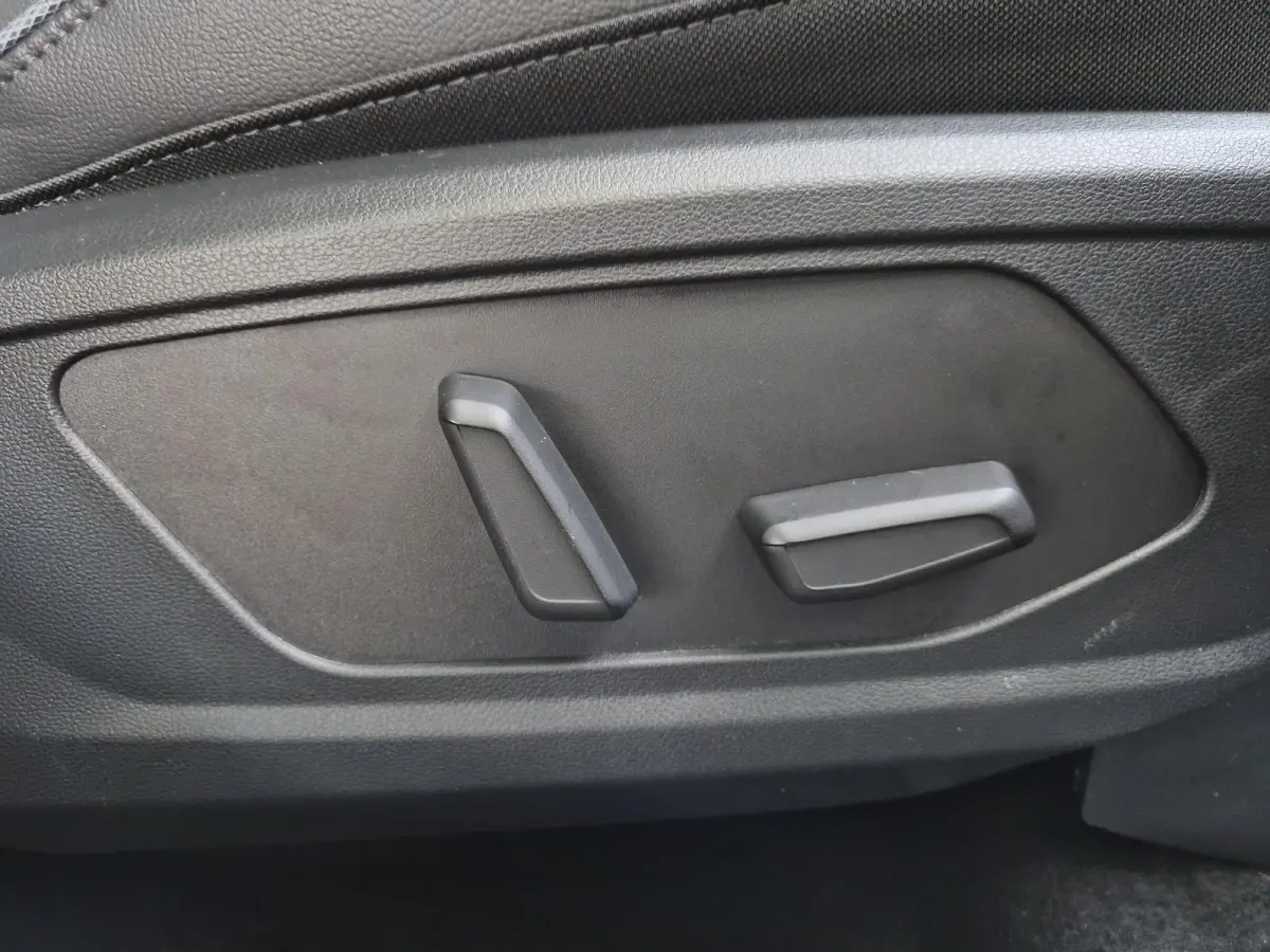 1.6 T-GDI PHEV Premium 4WD / Fabrieksgarantie tot 11-2028 / Dealer onderhouden / Trekgewicht 1350 kg / Rondomzicht camera / Stuur- Stoel & Achterbank verwarming / Adaptief cruise control / S