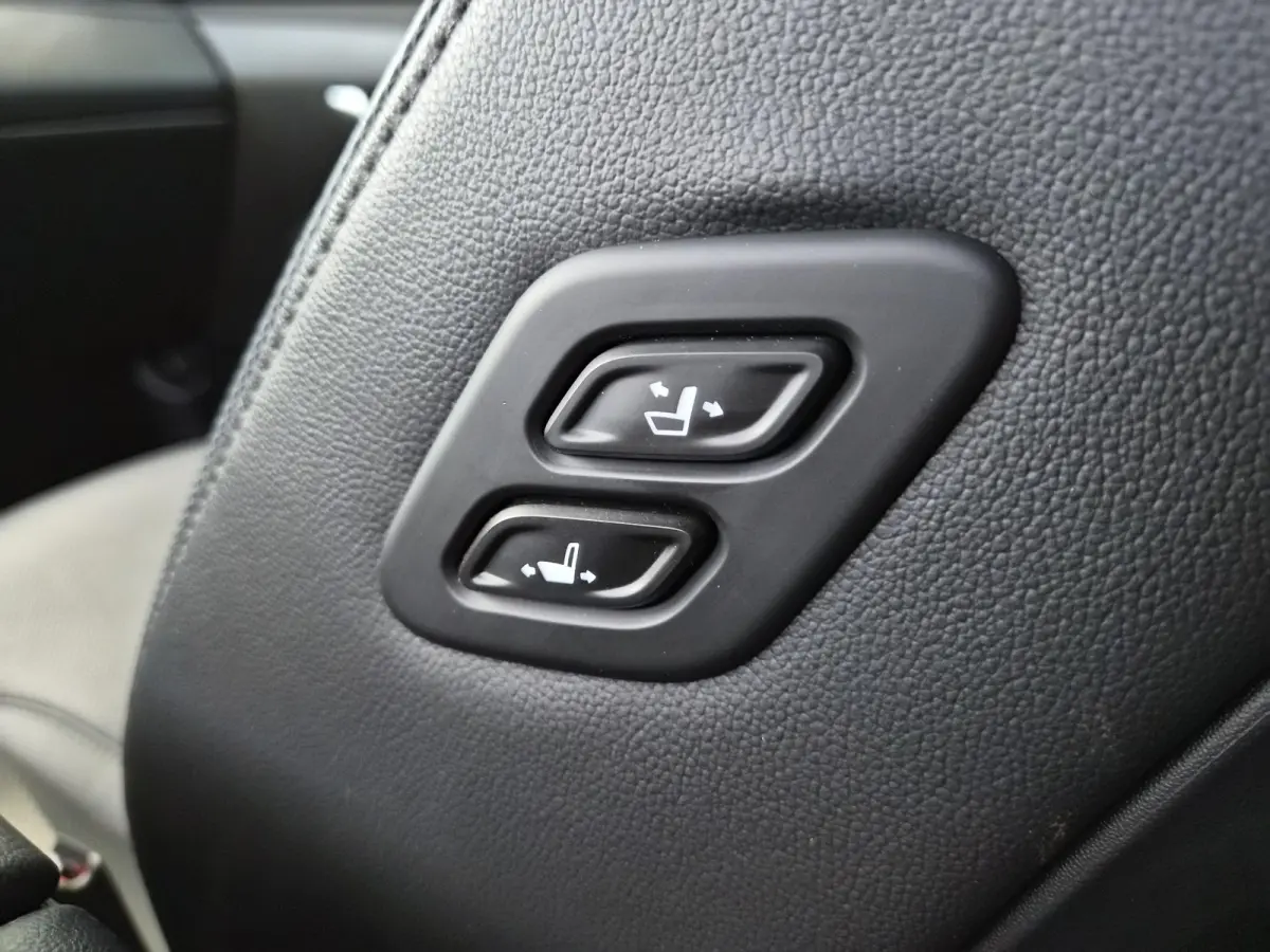1.6 T-GDI PHEV Premium 4WD / Fabrieksgarantie tot 11-2028 / Dealer onderhouden / Trekgewicht 1350 kg / Rondomzicht camera / Stuur- Stoel & Achterbank verwarming / Adaptief cruise control / S