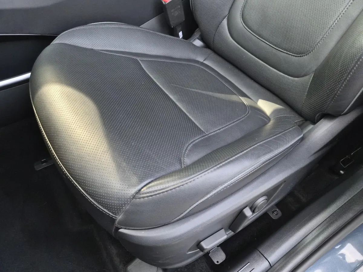 1.6 T-GDI PHEV Premium 4WD / Fabrieksgarantie tot 11-2028 / Dealer onderhouden / Trekgewicht 1350 kg / Rondomzicht camera / Stuur- Stoel & Achterbank verwarming / Adaptief cruise control / S