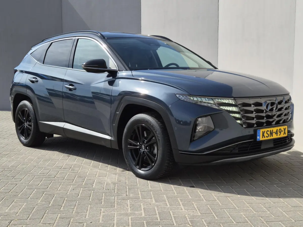 1.6 T-GDI PHEV Premium 4WD / Fabrieksgarantie tot 11-2028 / Dealer onderhouden / Trekgewicht 1350 kg / Rondomzicht camera / Stuur- Stoel & Achterbank verwarming / Adaptief cruise control / S
