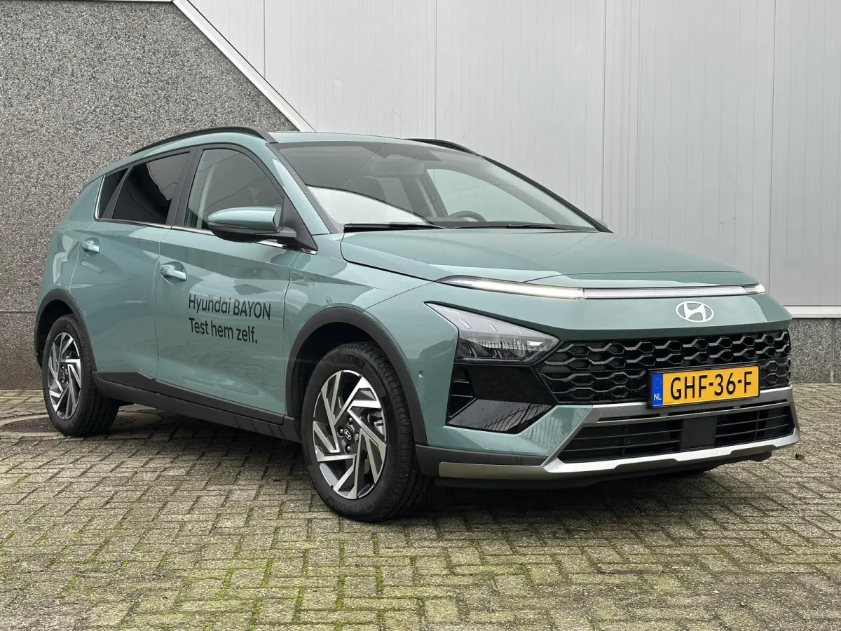 1.0 T-GDI Premium Sky / AUTOMAAT / Glazen Schuif kanteldak / Adaptieve cruise control / Stoel & Stuurwiel verwarming / Achteruitrijcamera / Dodehoekdetectie / Parkeersensoren Voor + Achter /