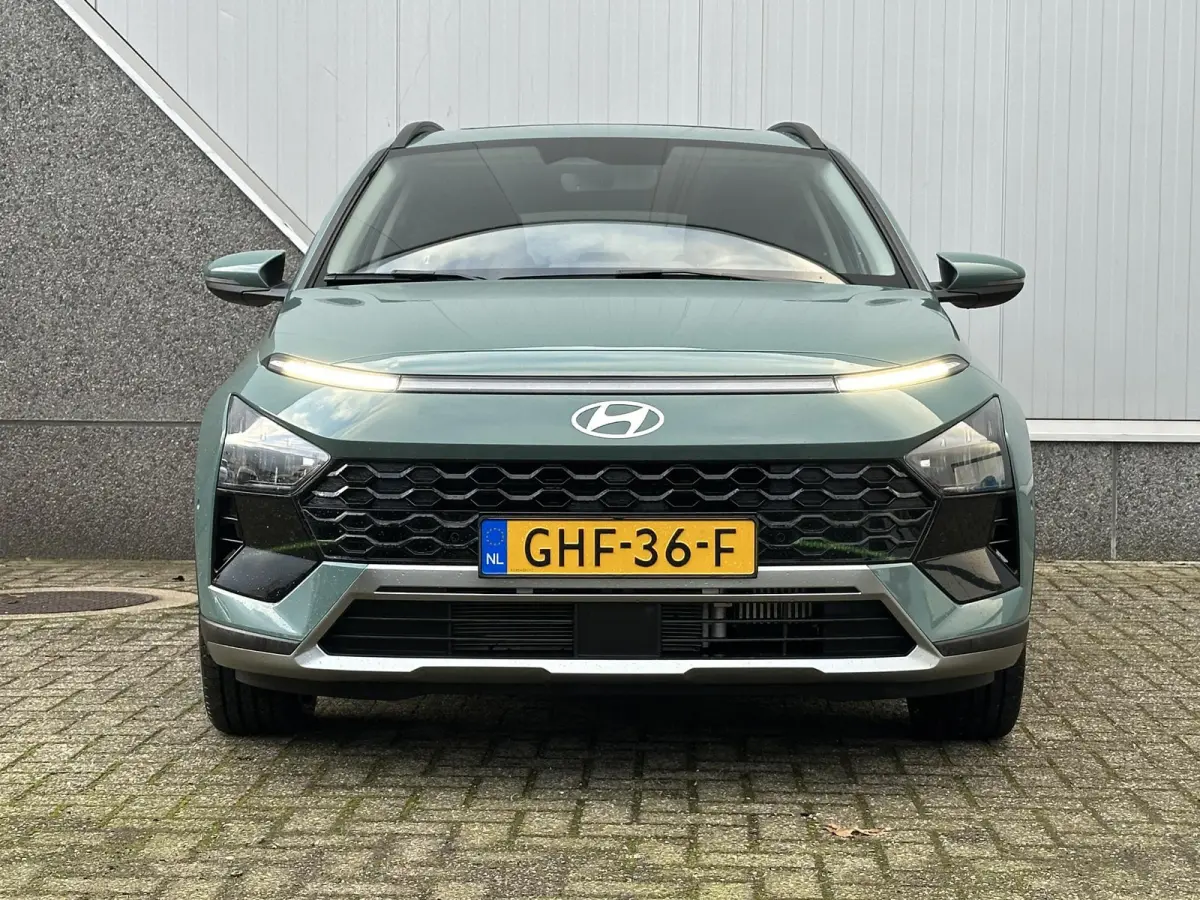 1.0 T-GDI Premium Sky / AUTOMAAT / Glazen Schuif kanteldak / Adaptieve cruise control / Stoel & Stuurwiel verwarming / Achteruitrijcamera / Dodehoekdetectie / Parkeersensoren Voor + Achter /