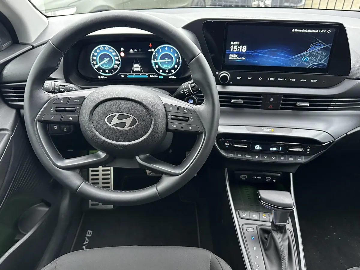 1.0 T-GDI Premium Sky / AUTOMAAT / Glazen Schuif kanteldak / Adaptieve cruise control / Stoel & Stuurwiel verwarming / Achteruitrijcamera / Dodehoekdetectie / Parkeersensoren Voor + Achter /