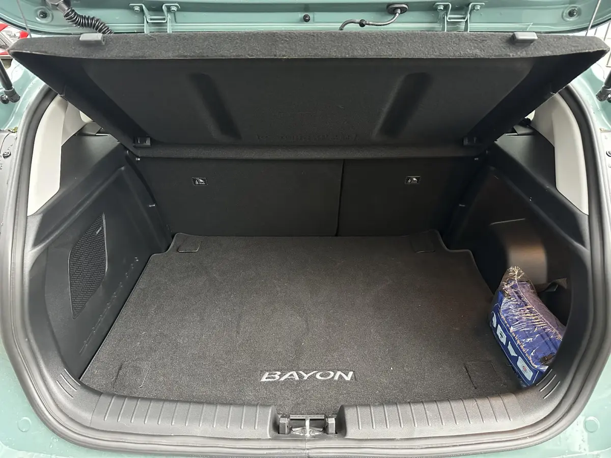 1.0 T-GDI Premium Sky / AUTOMAAT / Glazen Schuif kanteldak / Adaptieve cruise control / Stoel & Stuurwiel verwarming / Achteruitrijcamera / Dodehoekdetectie / Parkeersensoren Voor + Achter /