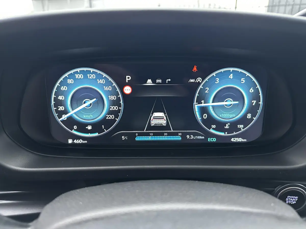 1.0 T-GDI Premium Sky / AUTOMAAT / Glazen Schuif kanteldak / Adaptieve cruise control / Stoel & Stuurwiel verwarming / Achteruitrijcamera / Dodehoekdetectie / Parkeersensoren Voor + Achter /