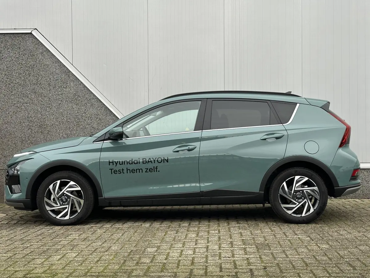 1.0 T-GDI Premium Sky / AUTOMAAT / Glazen Schuif kanteldak / Adaptieve cruise control / Stoel & Stuurwiel verwarming / Achteruitrijcamera / Dodehoekdetectie / Parkeersensoren Voor + Achter /