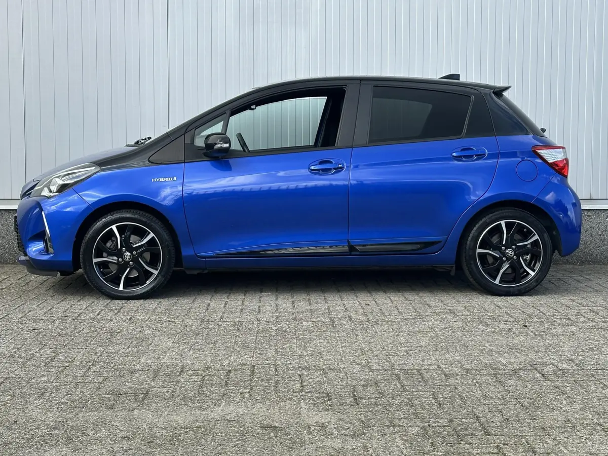 1.5 Hybrid Executive / Cruise Control / Fietsendrager Montagebeugel / Achteruitrijcamera / Keyless Entry /