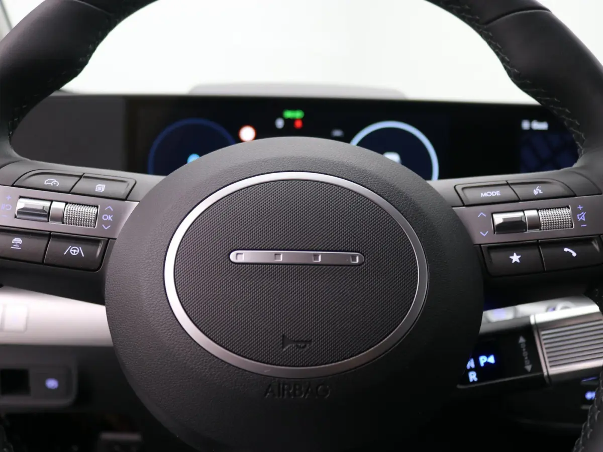Comfort Smart 48.4 kWh / Navigatie / Blind-Spot Collision-Avoidance Assist / Adaptieve Cruise Control / 19 inch N-Velgen