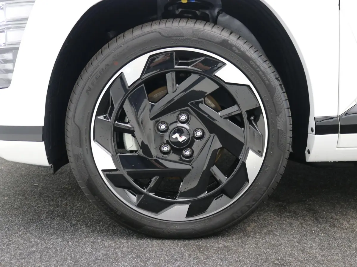 Comfort Smart 48.4 kWh / Navigatie / Blind-Spot Collision-Avoidance Assist / Adaptieve Cruise Control / 19 inch N-Velgen
