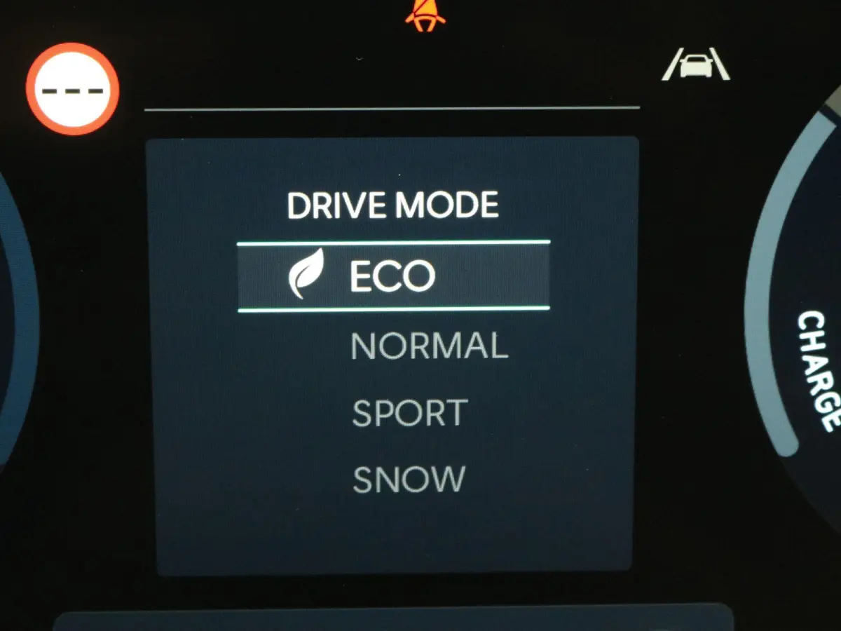 Comfort Smart 48.4 kWh / Navigatie / Blind-Spot Collision-Avoidance Assist / Adaptieve Cruise Control / 19 inch N-Velgen