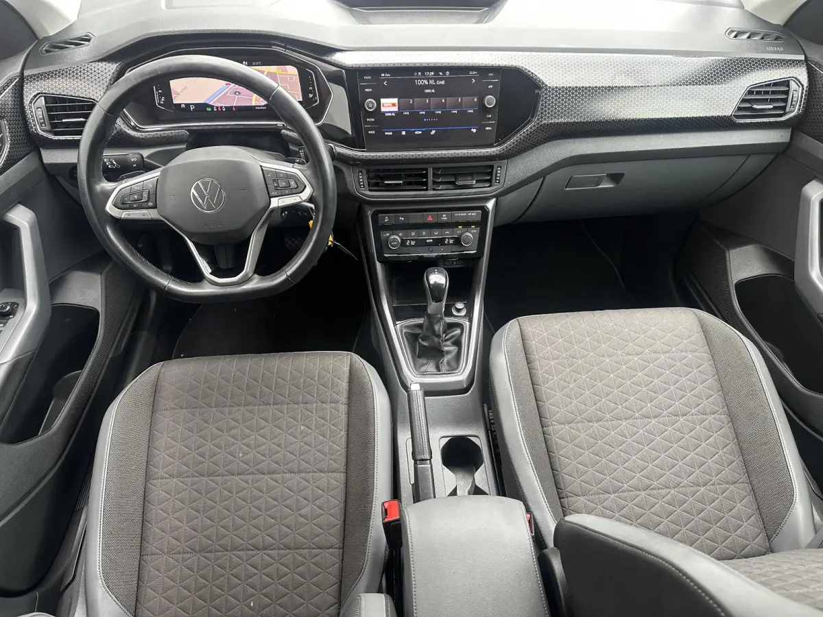 1.0 TSI Life Business / Automaat / trekhaak / digitaal instrumentenpaneel / Navigatie / adaptieve cruise control /