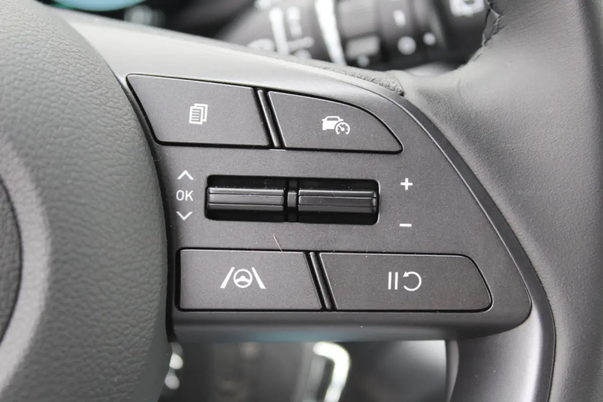 1.0 T-GDI Comfort Smart / Navigatie / Apple Carplay & Android Auto / Airco / Cruise Control /