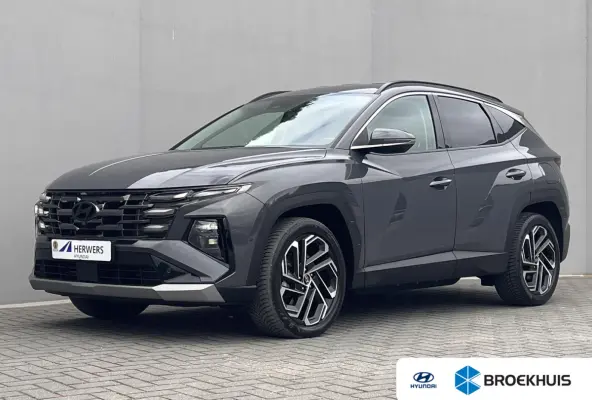 1.6 T-GDI PHEV Premium 4WD / Accu SoH 100 % / EAER 65 km / Leder / HUD / Navigatie / Apple Carplay Android / Stoelventilatie / Stuur-, stoel- & achterbankverwarming / 19" LM wielen & All Sea