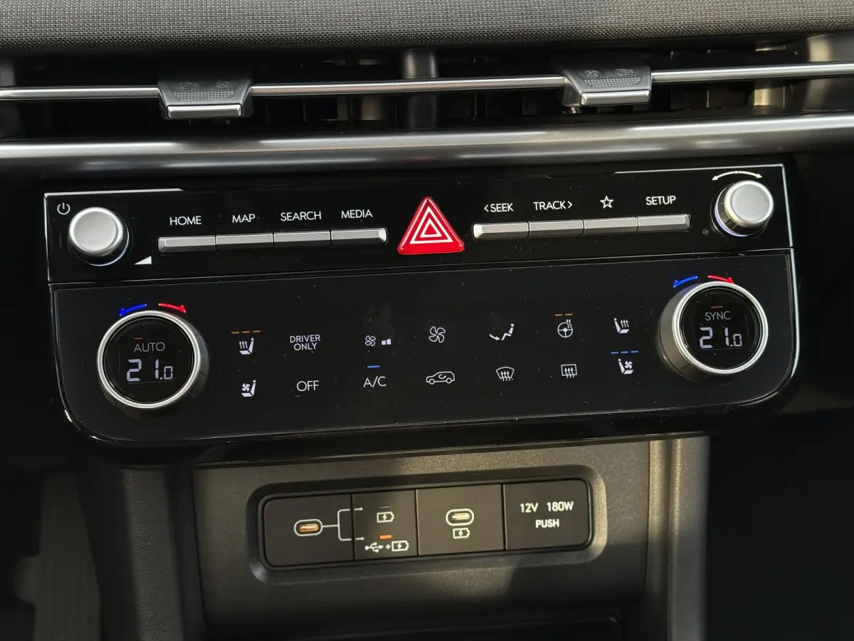 1.6 T-GDI PHEV Premium / Apple & Android carplay / Adaptieve cruise control / 67km elektrisch bereik / Snel leverbaar /
