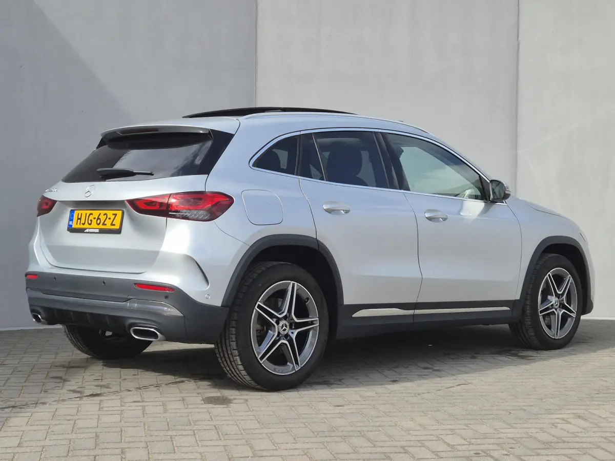 250 e AMG Line / Dealer onderhouden / Accu SOH 98,51% / Glazen schuif- en kanteldak / Trekgewicht 1800 kg / Stoelverwarming / Achteruitrijcamera / Elektrische achterklep / Cruise control / D