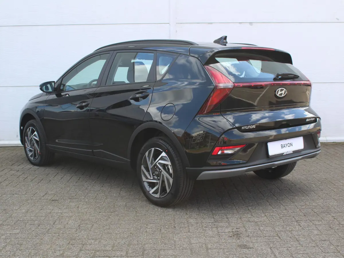 1.0 T-GDI Comfort / Uit Voorraad Leverbaar / Cruise control / Airco / Apple & Android Carplay /