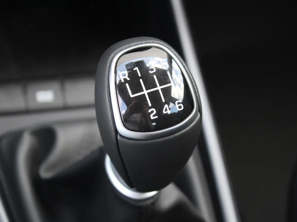 1.0 T-GDI Comfort / Uit Voorraad Leverbaar / Cruise control / Airco / Apple & Android Carplay /