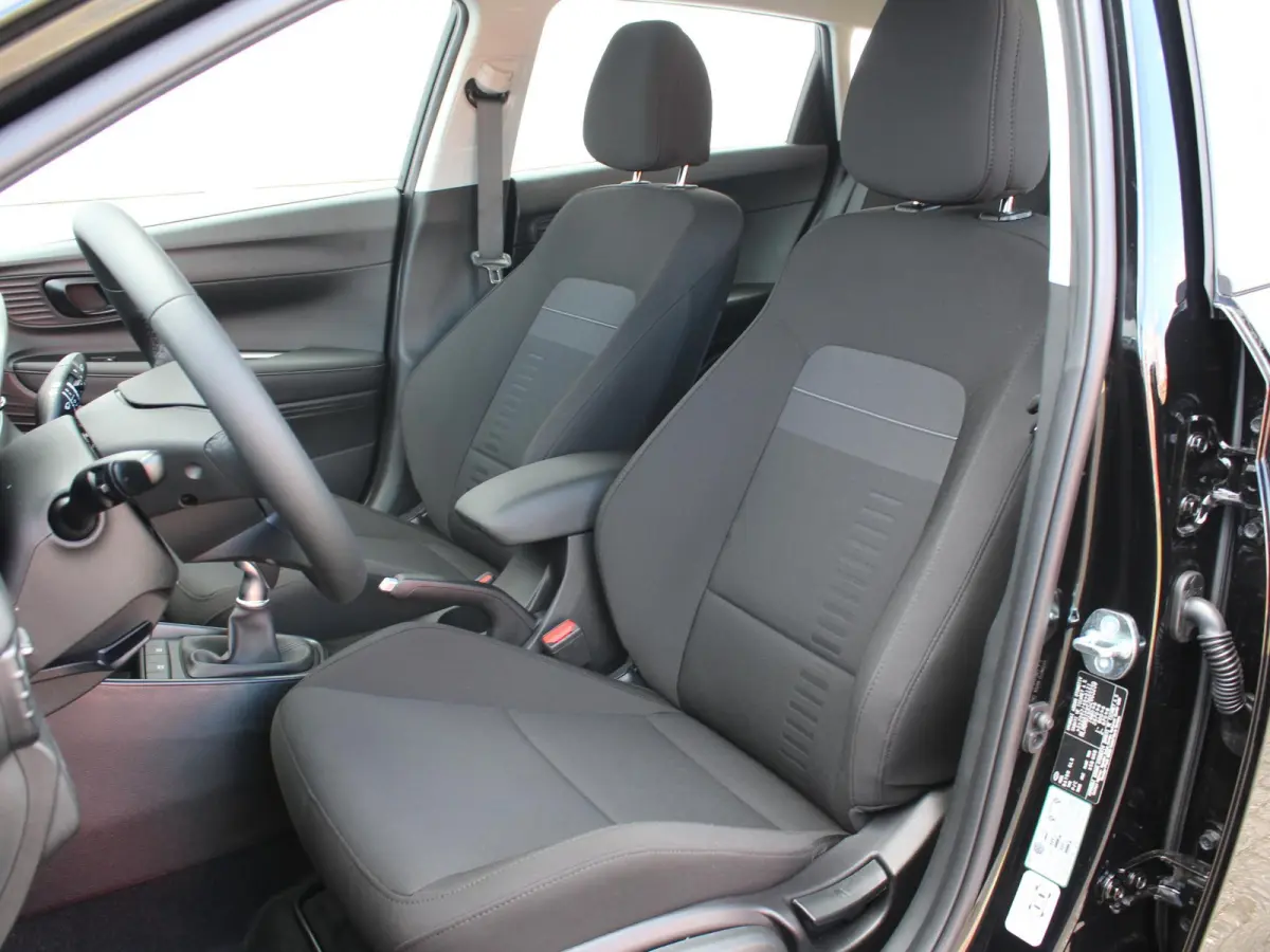 1.0 T-GDI Comfort / Uit Voorraad Leverbaar / Cruise control / Airco / Apple & Android Carplay /
