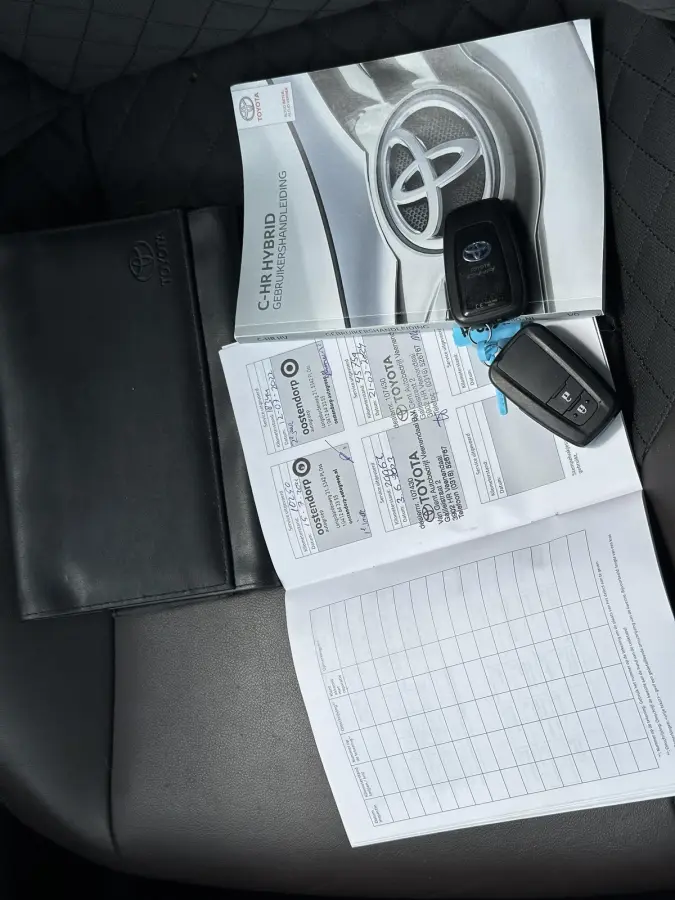 1.8 Hybrid Executive / Navigatie / Adaptieve Cruise control / Achteruitrijcamera / Stoelverwarming /