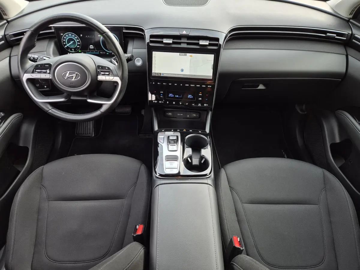 1.6 T-GDI PHEV Comfort Smart 4WD / SOH 97% / Dealer onderhouden / Fabrieksgarantie tot 06-2027 / 1.350 kg trekgewicht / Elektrische achterklep / Achteruitrijcamera / Stuur- & Stoelverwarming