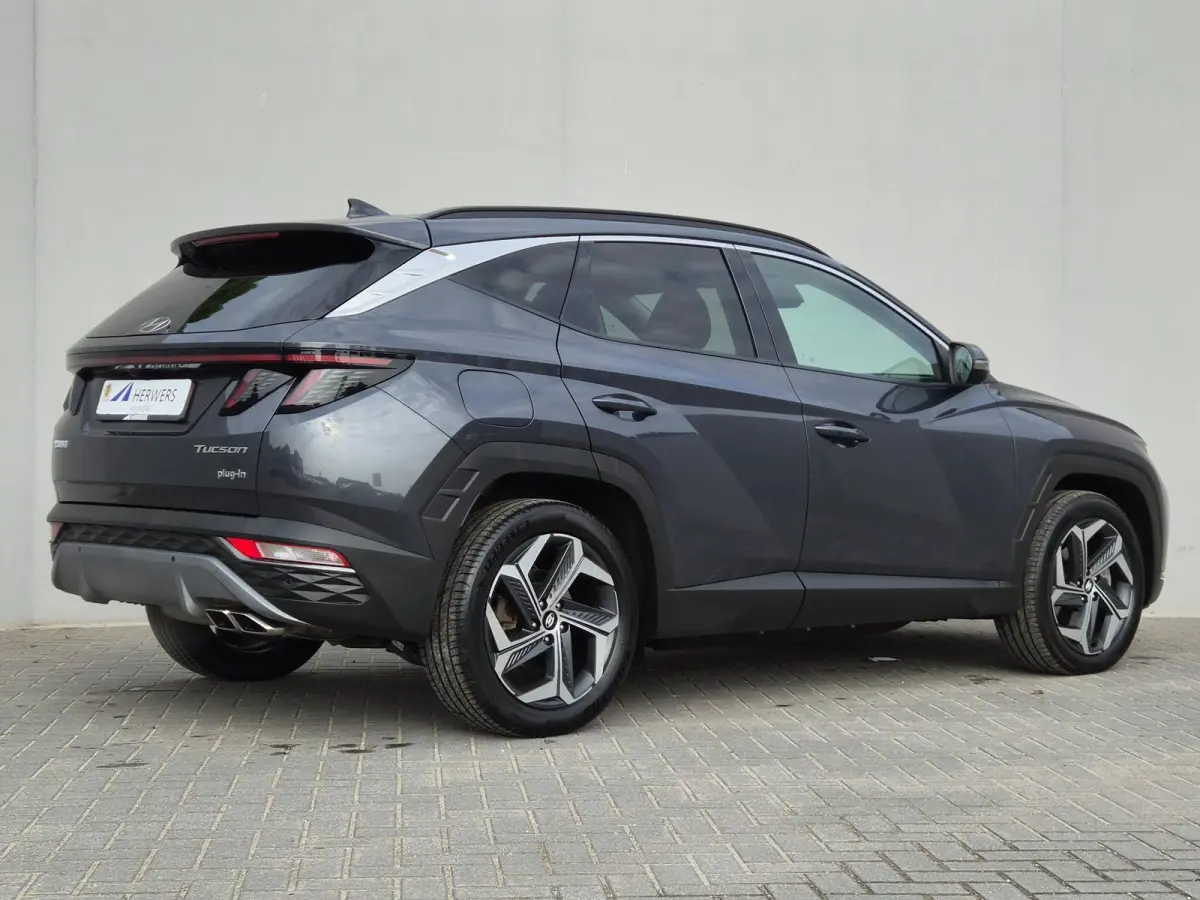 1.6 T-GDI PHEV Comfort Smart 4WD / SOH 97% / Dealer onderhouden / Fabrieksgarantie tot 06-2027 / 1.350 kg trekgewicht / Elektrische achterklep / Achteruitrijcamera / Stuur- & Stoelverwarming