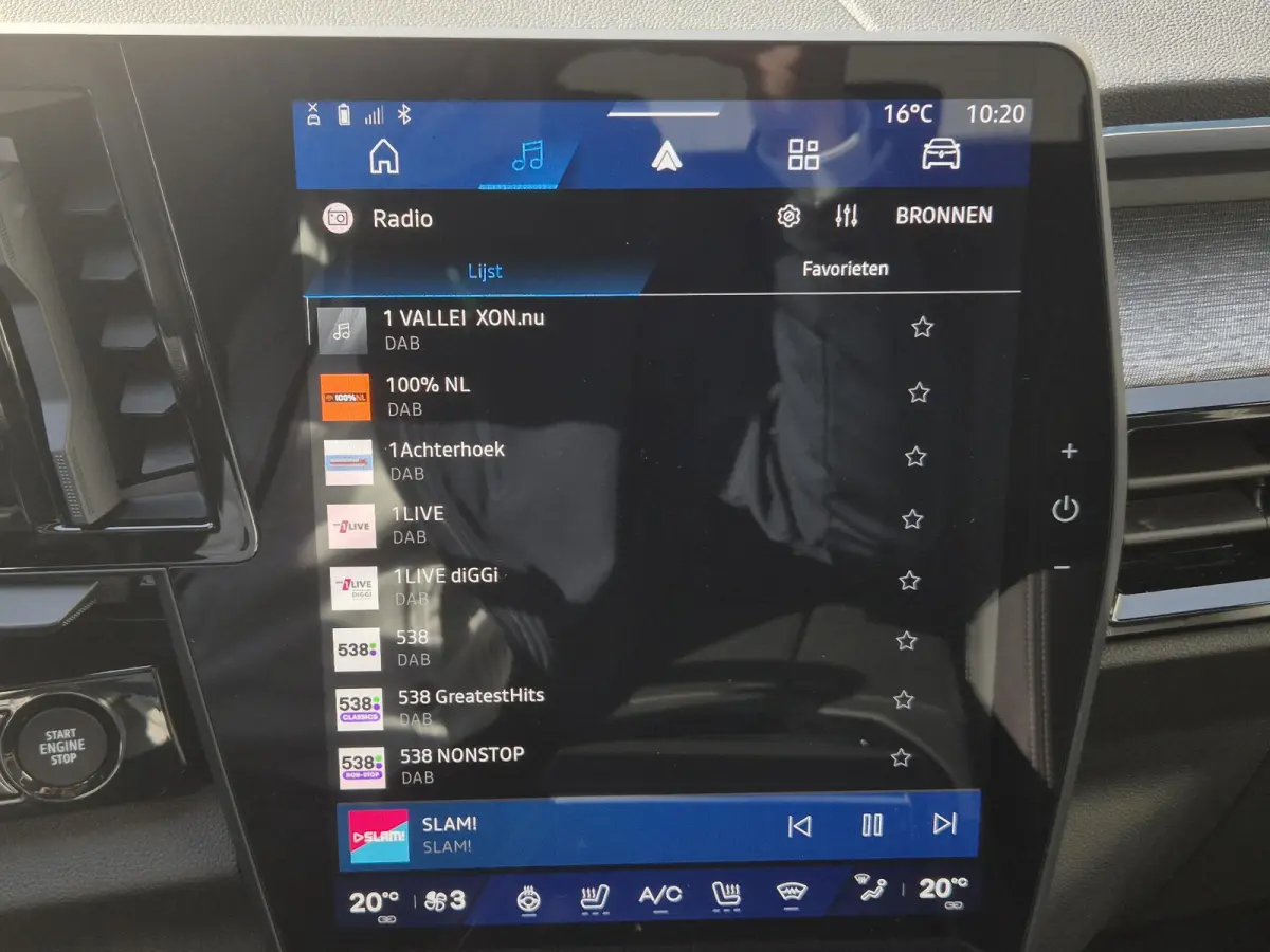 1.2 E-Tech full hybrid 200 Techno / Fabrieksgarantie tot 05-2027 / Panorama Dak / 1.500 KG Trekgewicht / Adaptief Cruise Control / Camera 360° / Navigatie / Stuur-, Stoel- & Voorruitverwarm