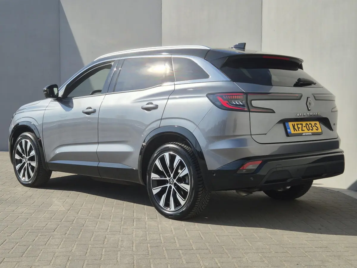 1.2 E-Tech full hybrid 200 Techno / Fabrieksgarantie tot 05-2027 / Panorama Dak / 1.500 KG Trekgewicht / Adaptief Cruise Control / Camera 360° / Navigatie / Stuur-, Stoel- & Voorruitverwarm