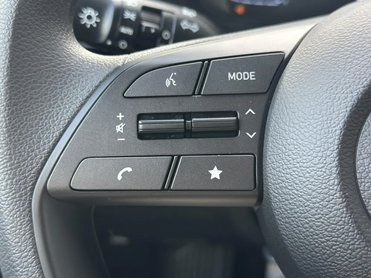 1.0 T-GDI E-Motion / Navigatie / Apple & Android carplay / Airco / Achteruitrijcamera /