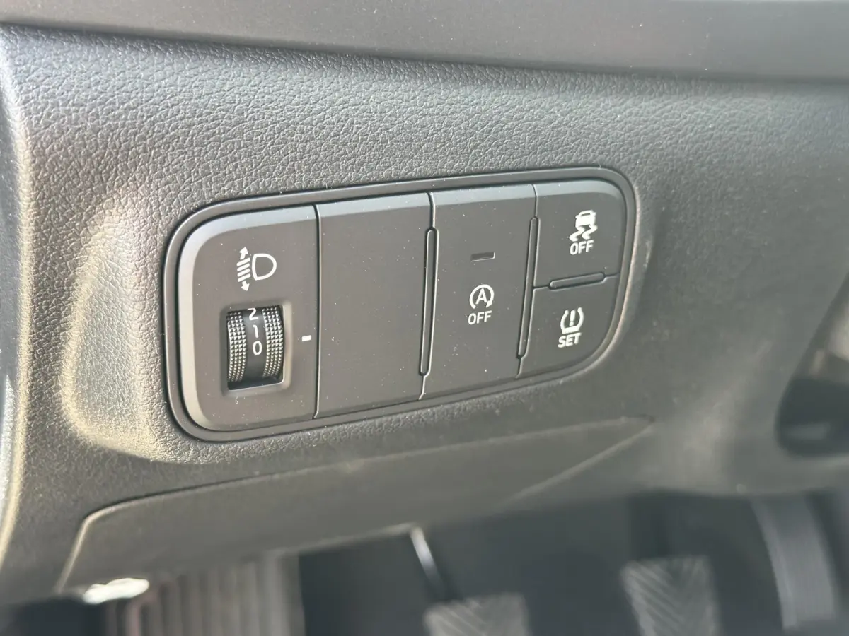 1.0 T-GDI E-Motion / Navigatie / Apple & Android carplay / Airco / Achteruitrijcamera /