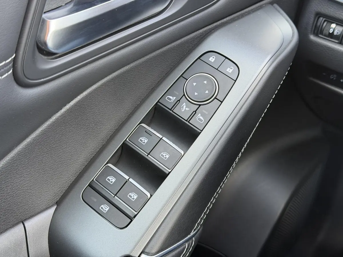 1.5 e-Power N-Connecta / Facelift / Navigatie / 360 Camera / Dodehoek Detectie /  Apple Carplay& Android Auto / Adaptieve Cruise / Clima / DAB /