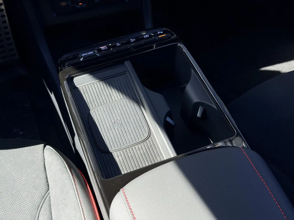 1.6 T-GDI PHEV N Line Business / Stoelverwarming / Stuurverwarming / Climate Control / Adaptive Cruise Control / Achteruitrijcamera / Parkeersensoren Voor + Achter / KRELL Audio /