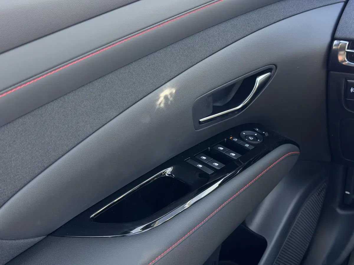 1.6 T-GDI PHEV N Line Business / Stoelverwarming / Stuurverwarming / Climate Control / Adaptive Cruise Control / Achteruitrijcamera / Parkeersensoren Voor + Achter / KRELL Audio /