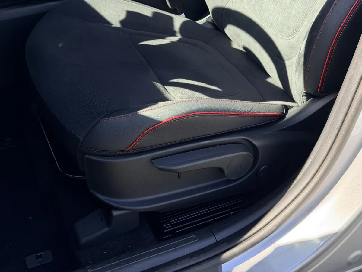 1.6 T-GDI PHEV N Line Business / Stoelverwarming / Stuurverwarming / Climate Control / Adaptive Cruise Control / Achteruitrijcamera / Parkeersensoren Voor + Achter / KRELL Audio /