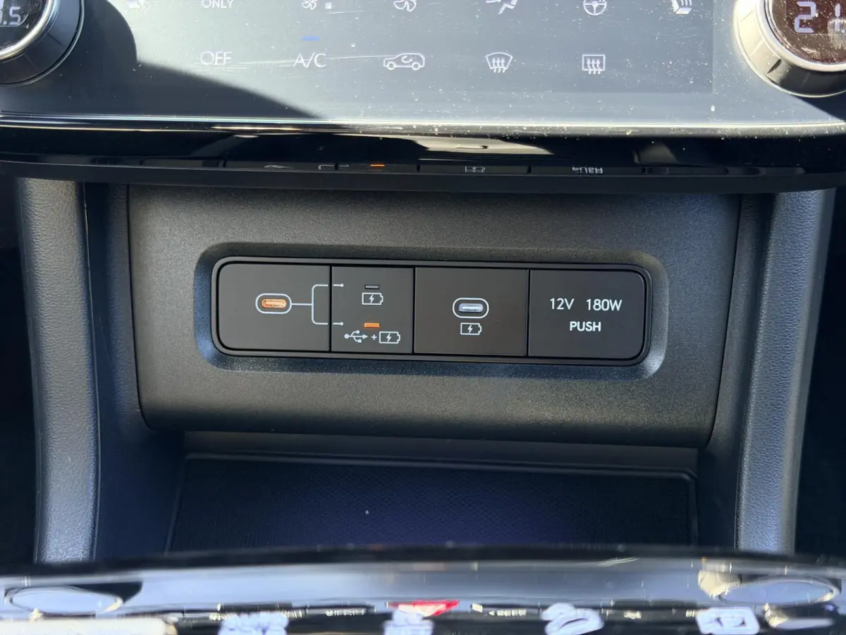1.6 T-GDI PHEV N Line Business / Stoelverwarming / Stuurverwarming / Climate Control / Adaptive Cruise Control / Achteruitrijcamera / Parkeersensoren Voor + Achter / KRELL Audio /