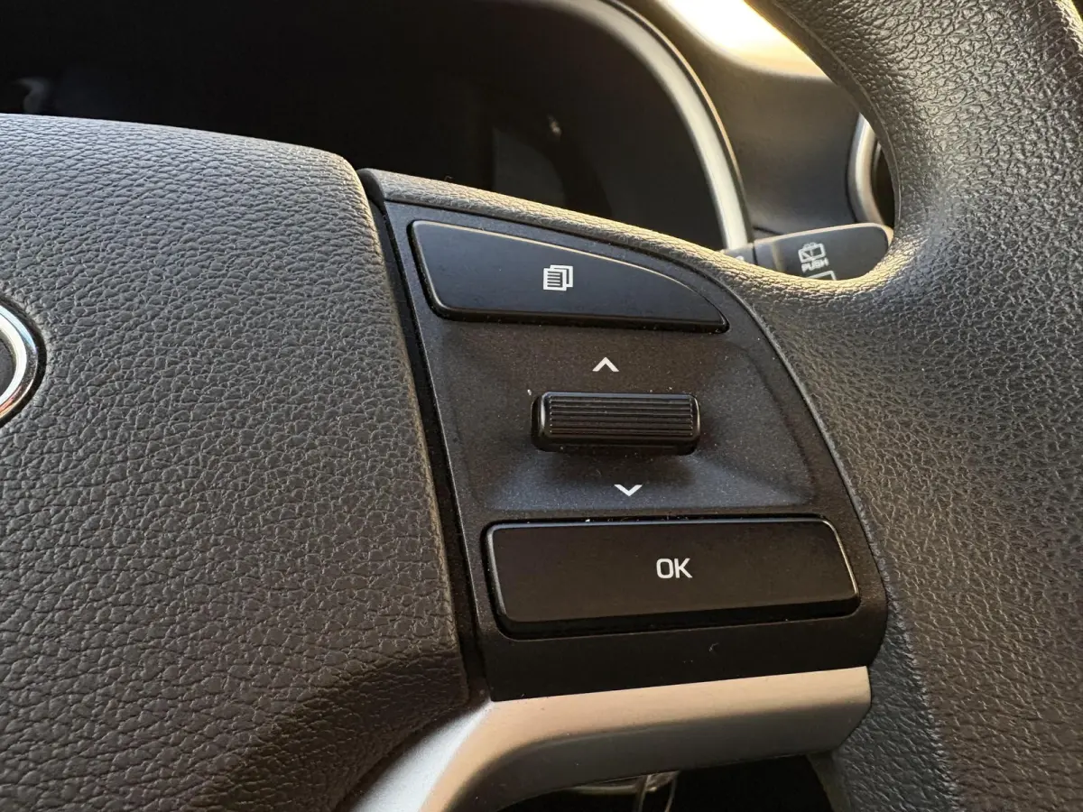 1.6 GDI Comfort / Airco / Cruise control / Trekhaak 1400 kg geremd / Navigatiesysteem full map /