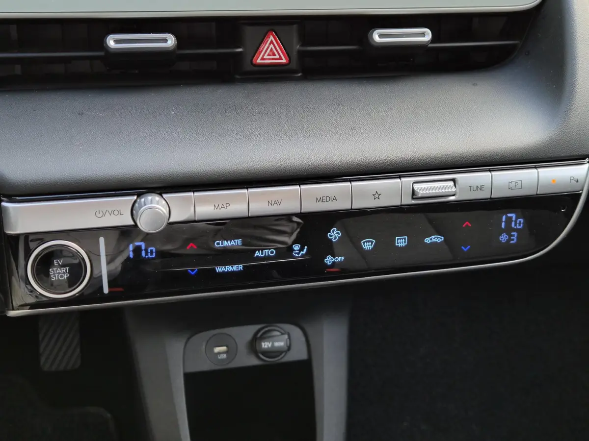 Connect 77.4 kWh / SOH 99% / Dealer onderhouden / Fabrieksgarantie tot 04-2028 / CCS snelladen / Trekgewicht 1.600 kg / Warmtepomp / Stuur- & Stoelverwarming / Achteruitrijcamera / Adaptief 