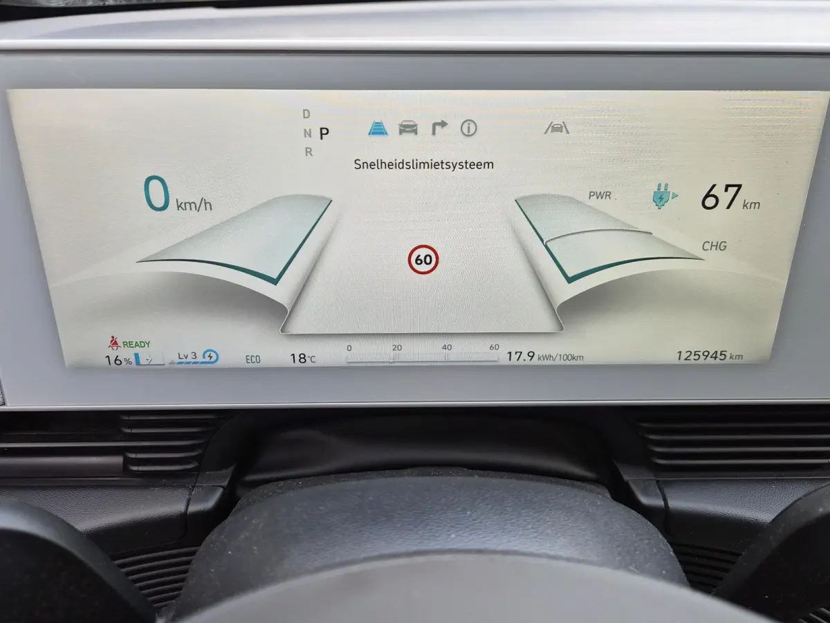 Connect 77.4 kWh / SOH 99% / Dealer onderhouden / Fabrieksgarantie tot 04-2028 / CCS snelladen / Trekgewicht 1.600 kg / Warmtepomp / Stuur- & Stoelverwarming / Achteruitrijcamera / Adaptief 