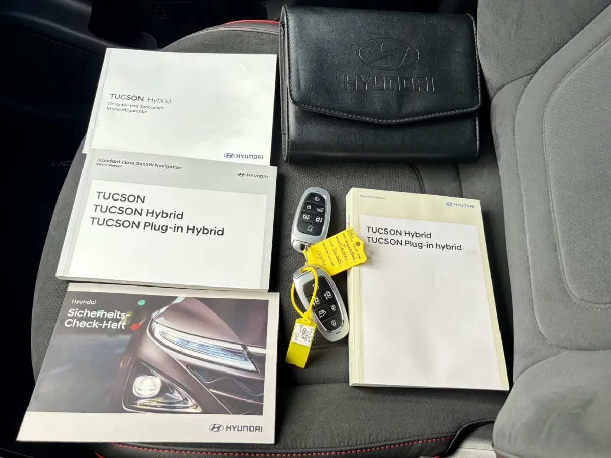 1.6 T-GDI PHEV N Line 4WD / SOH 100% / Fabrieksgarantie tot 05-2027 / Dealer onderhouden / Trekgewicht 1.350 kg / Stuur- Stoel & Achterbank verwarming / Rondomzicht camera / Apple Carplay/An