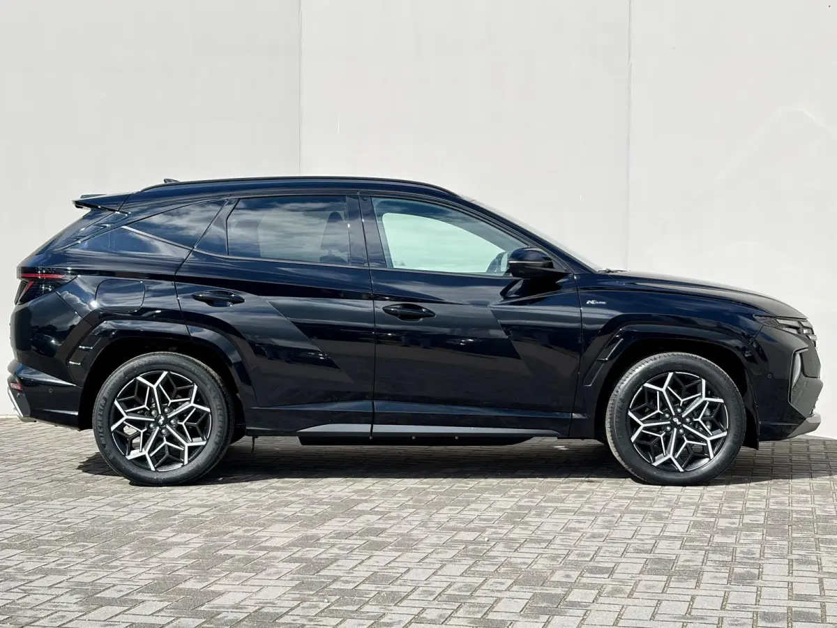 1.6 T-GDI PHEV N Line 4WD / SOH 100% / Fabrieksgarantie tot 05-2027 / Dealer onderhouden / Trekgewicht 1.350 kg / Stuur- Stoel & Achterbank verwarming / Rondomzicht camera / Apple Carplay/An