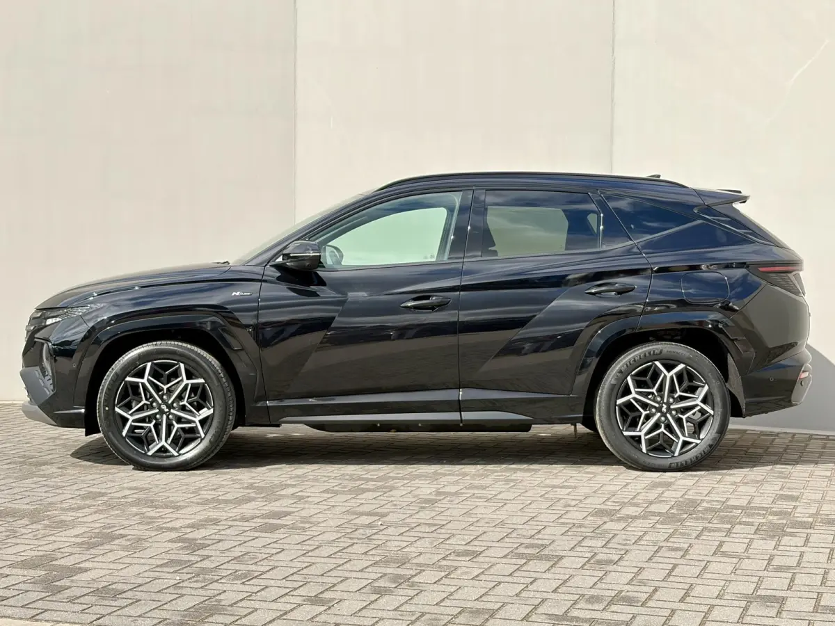 1.6 T-GDI PHEV N Line 4WD / SOH 100% / Fabrieksgarantie tot 05-2027 / Dealer onderhouden / Trekgewicht 1.350 kg / Stuur- Stoel & Achterbank verwarming / Rondomzicht camera / Apple Carplay/An