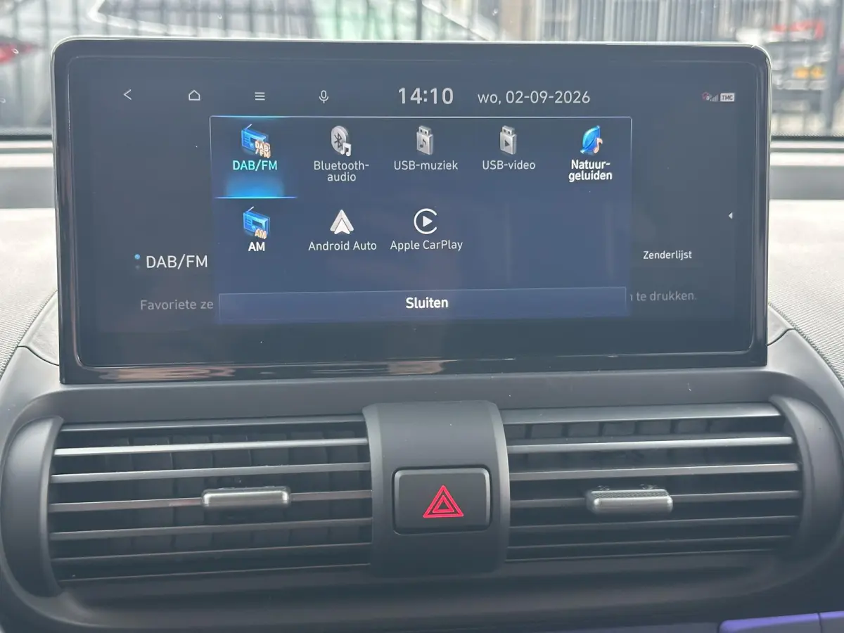 Evolve 49 kWh /  Cruise control Adaptief / Apple Carplay & Android Auto / Navigatie / Parkeersensoren Voor + Achter / Airco / achteruitrijcamera /