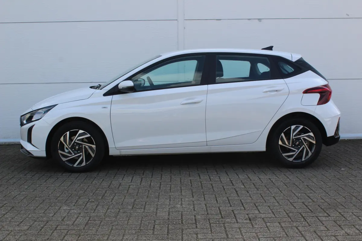1.0 T-GDI Comfort / Apple Carplay & Android Auto / Cruise Control / Lane keep Assist / Airco / Parkeersensoren Achter /