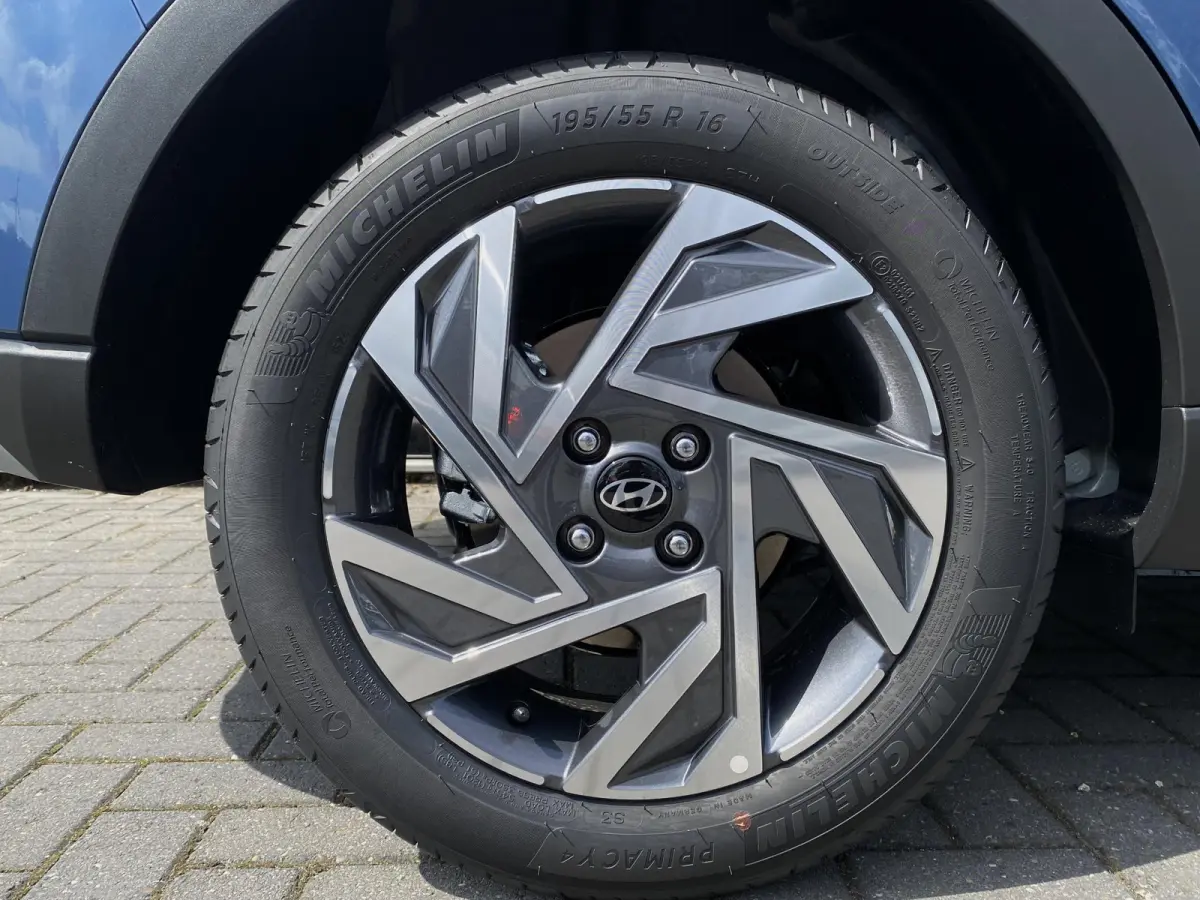1.0 T-GDI Comfort / Apple carplay & Android Auto / Navigatie / Airco / Achteruitrijcamera /