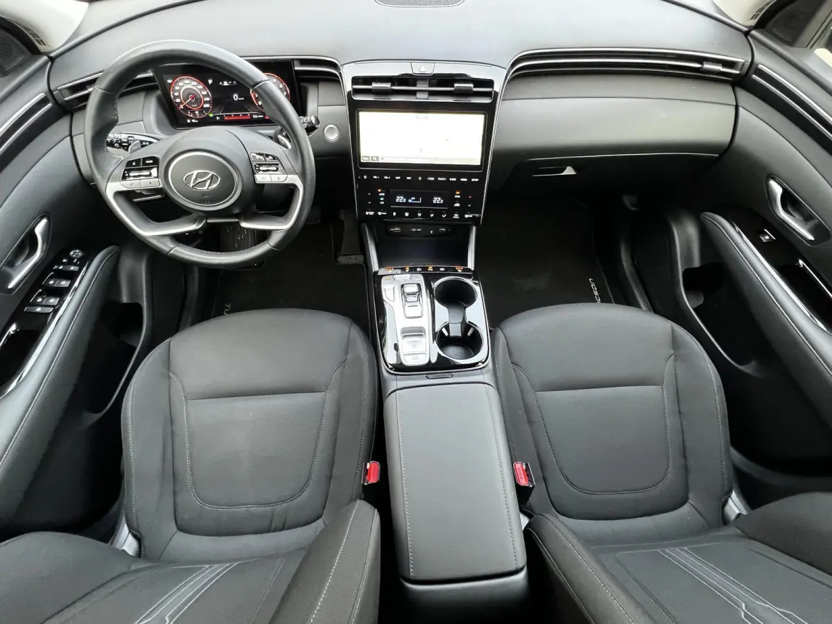 1.6 T-GDI PHEV Comfort Smart 4WD / Fabrieksgarantie tot 01-2028 / WLTP 62km / Navi / Apple Carplay Android / Stuur- en stoelverwarming / Adapt. CC / 19" LM wielen /