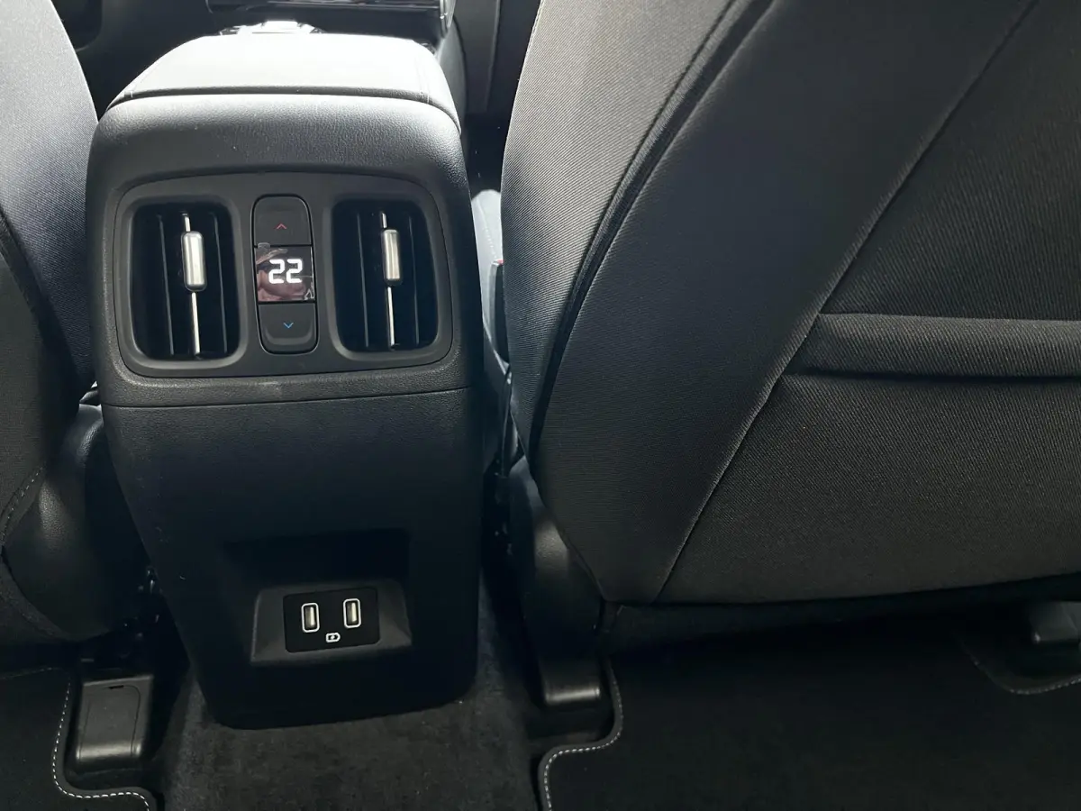 1.6 T-GDI PHEV Comfort Smart 4WD / Fabrieksgarantie tot 01-2028 / WLTP 62km / Navi / Apple Carplay Android / Stuur- en stoelverwarming / Adapt. CC / 19" LM wielen /