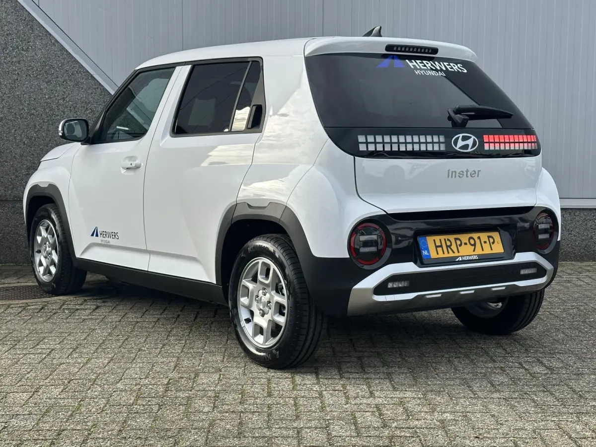 Pulse 49 kWh / Navigatie / Achteruitrijcamera / Adaptieve cruise control / verstelbare achterbanken /