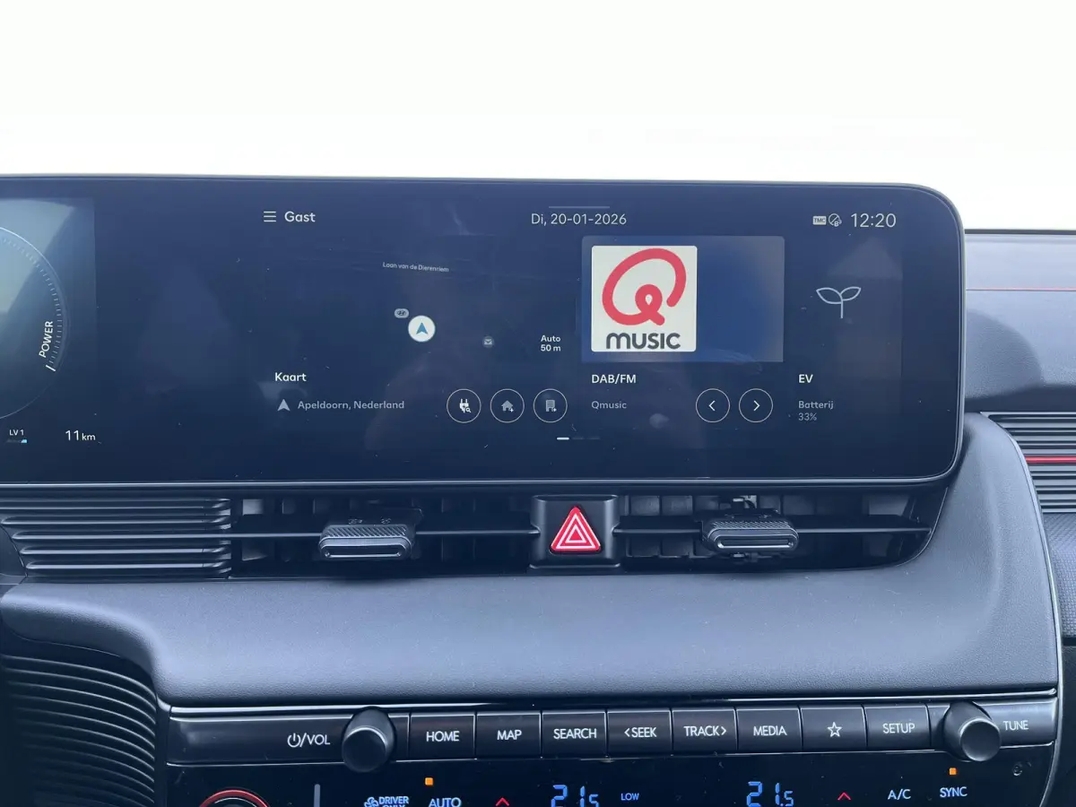 N Line Business 84 kWh / €2.000,- voordeel / Voorraad auto / Snel leverbaar / Navigatie / Apple Carplay/Android Auto / Stoel verwarming voor en achter / Adaptive Cruise Control /
