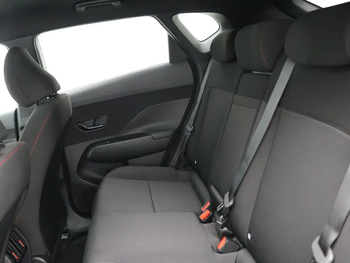 N Line Business 64.8 kWh / Adaptieve Cruise Control / Apple Carplay & Android Auto / Navigatie / Achteruitrijcamera / DAB / Climate Control /
