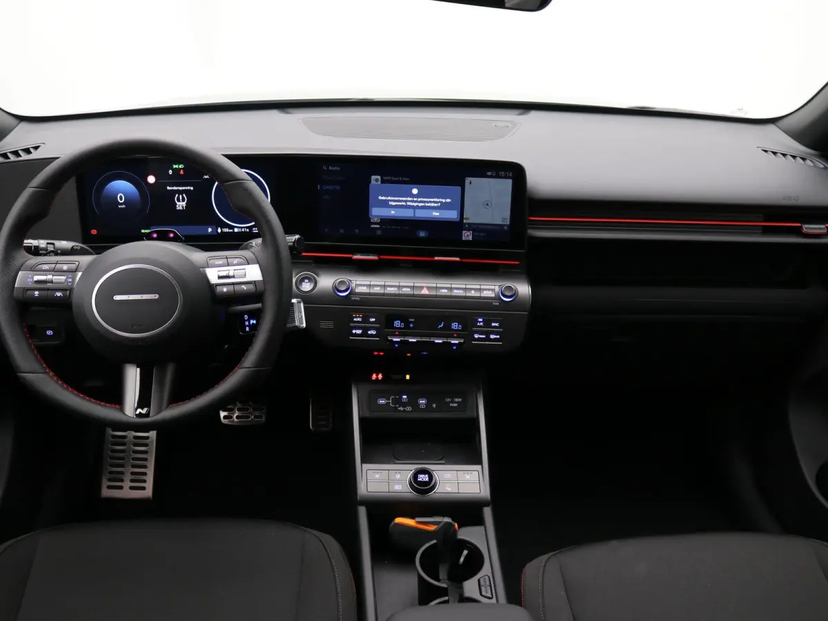 N Line Business 64.8 kWh / Adaptieve Cruise Control / Apple Carplay & Android Auto / Navigatie / Achteruitrijcamera / DAB / Climate Control /